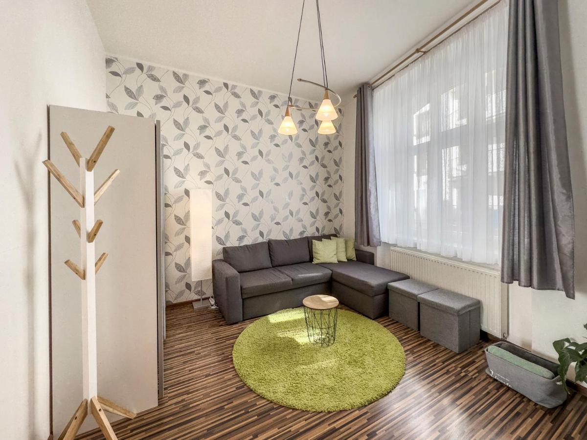 Laura'S Apartment Karlovy Vary Bagian luar foto